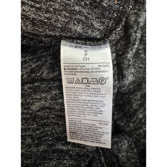 Gap Maternity V-Neck Lightweight Knit Sweater, Women's Size S - Picture 4 of 6